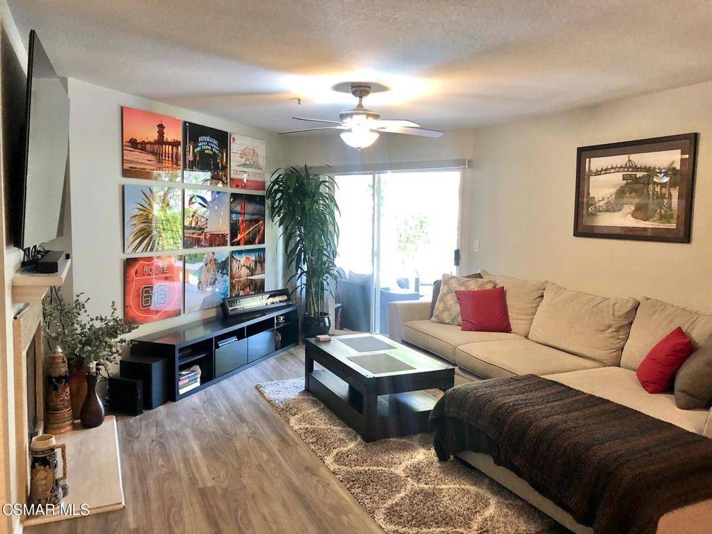 Oak Park, CA 91377,5805 Oak Bend LN #207