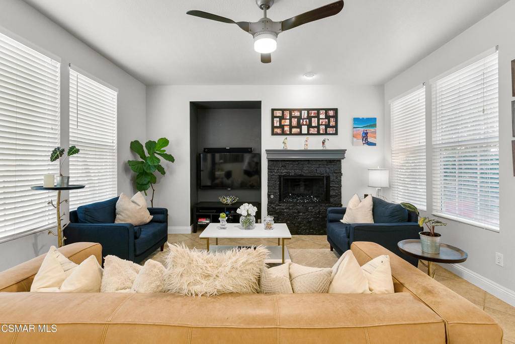 Simi Valley, CA 93065,477 Parkview CT