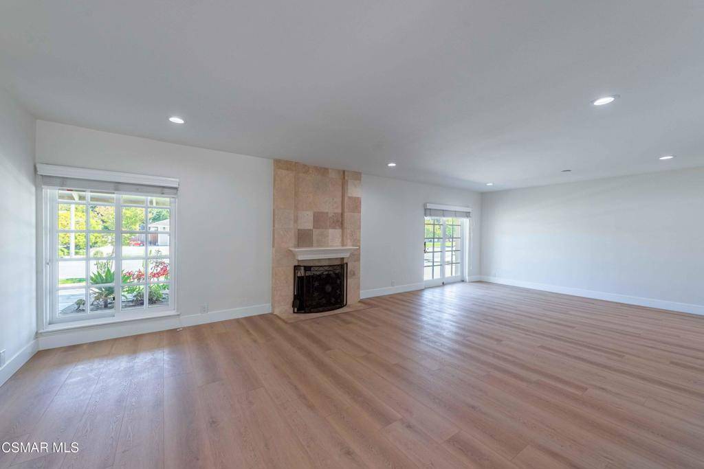 Thousand Oaks, CA 91360,1421 Dorset AVE