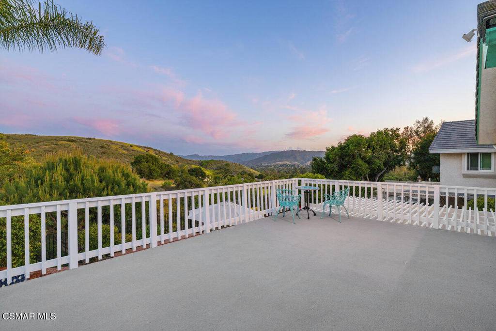Oak Park, CA 91377,6690 Oak Springs DR
