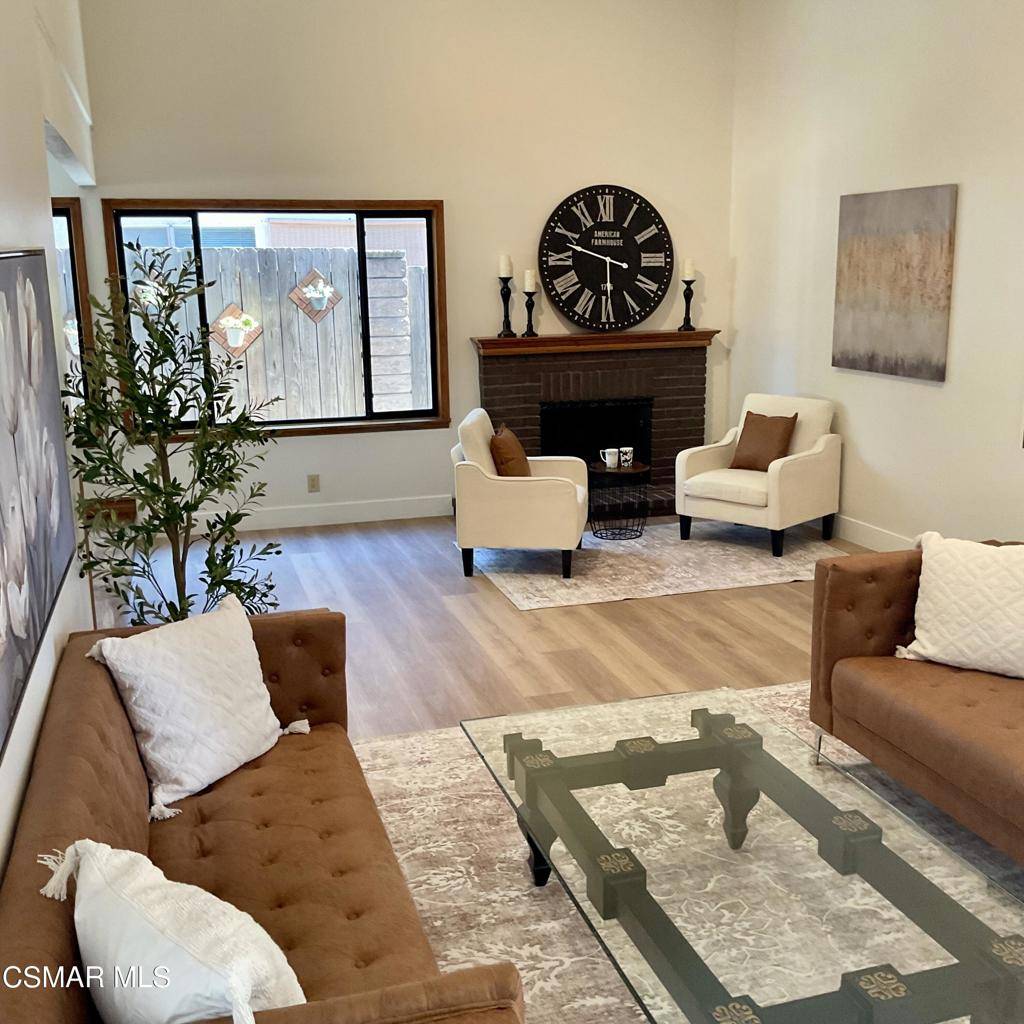Simi Valley, CA 93063,2455 Castlemont CT