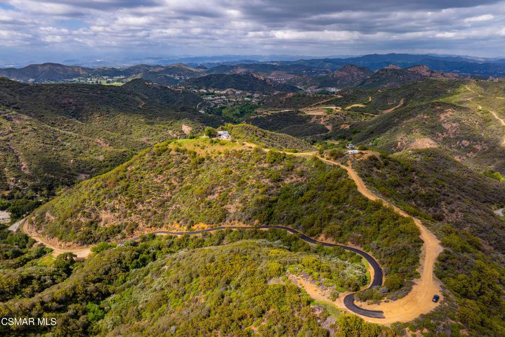 Thousand Oaks, CA 91361,102 W Carlisle RD