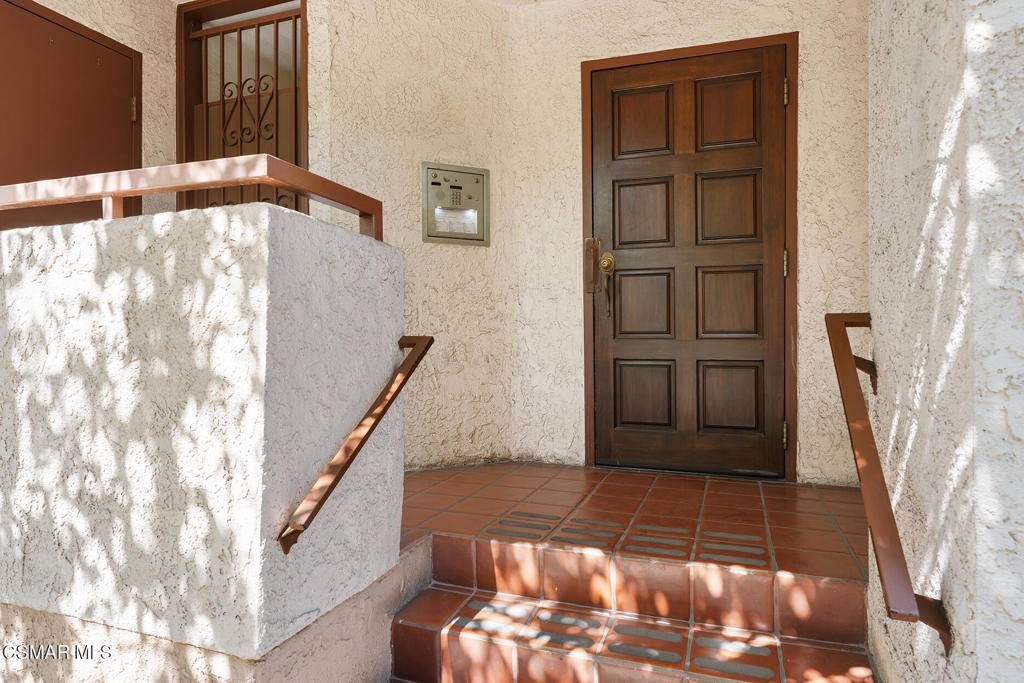 Valley Village, CA 91607,11939 Weddington ST #313