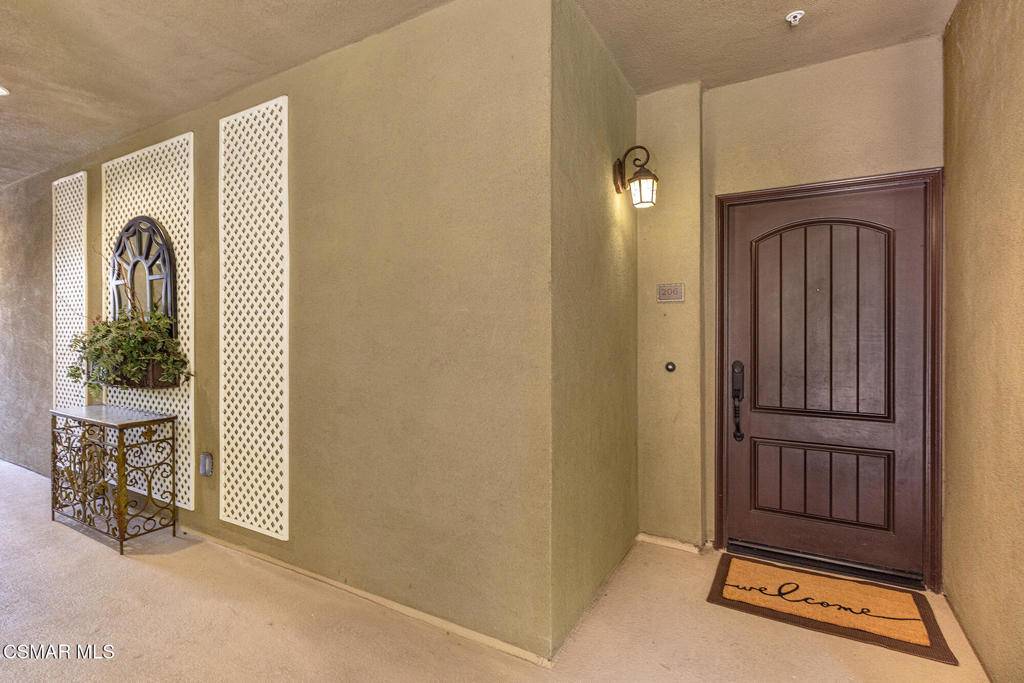 Sherman Oaks, CA 91423,13200 Moorpark ST #206