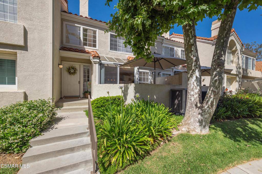 Calabasas, CA 91301,4240 Lost Hills RD #1902