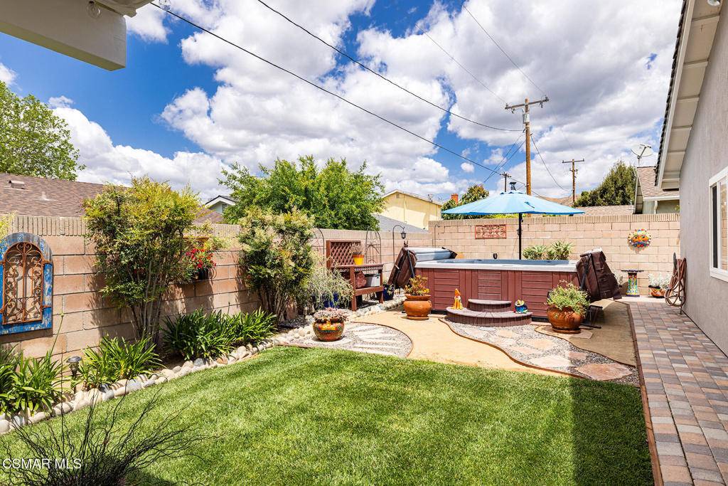 Simi Valley, CA 93063,2097 N Swindon AVE
