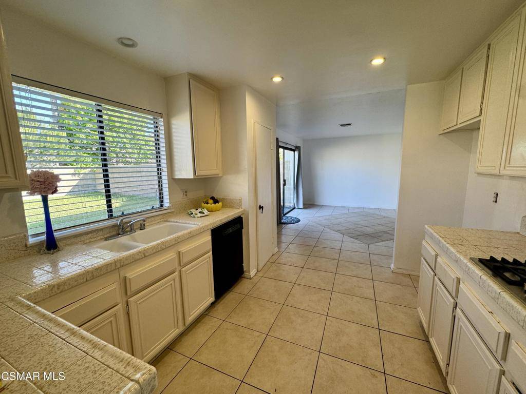 Port Hueneme, CA 93041,420 Village RD