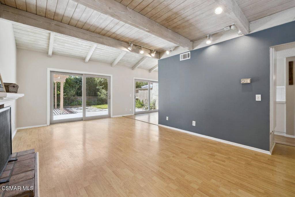 Thousand Oaks, CA 91360,1540 Holly CT