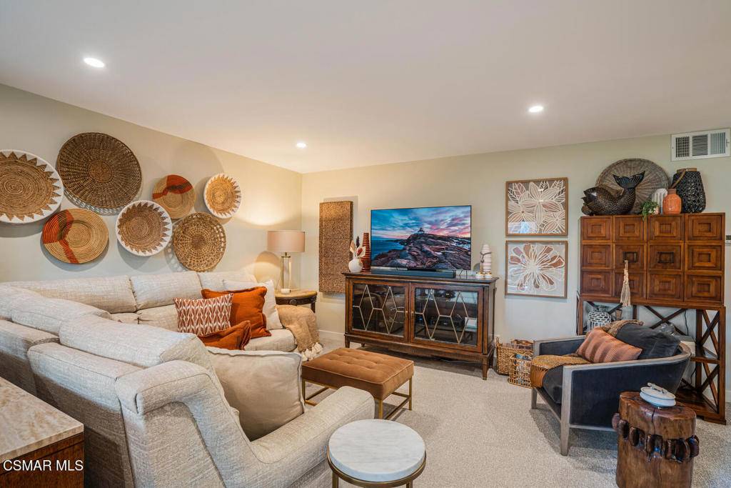 Westlake Village, CA 91361,31556 Agoura RD #2