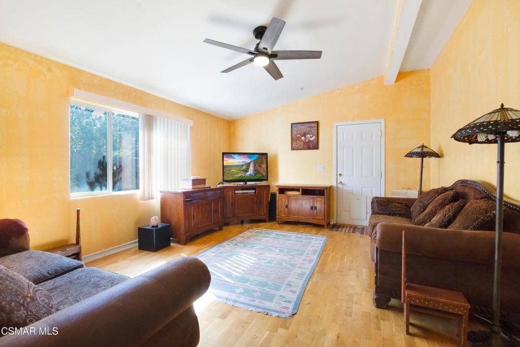 Piru, CA 93040,978 Main ST