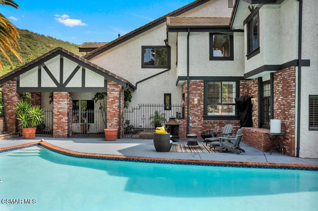 Agoura Hills, CA 91301,6057 Rainbow Hill RD