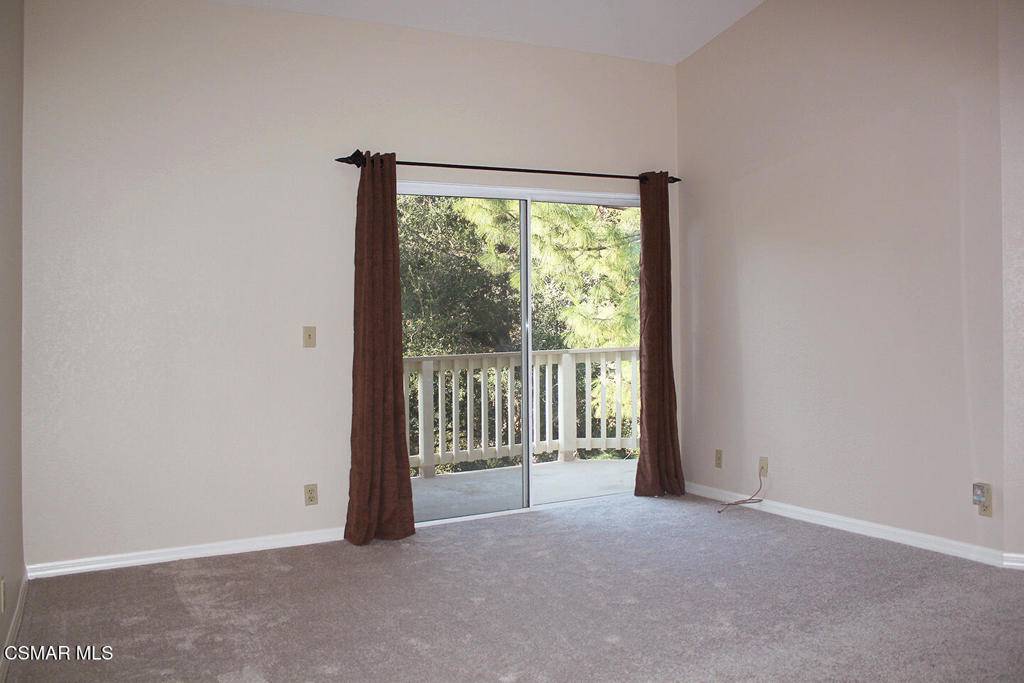 Oak Park, CA 91377,697 Sutton Crest TRL #Tl309