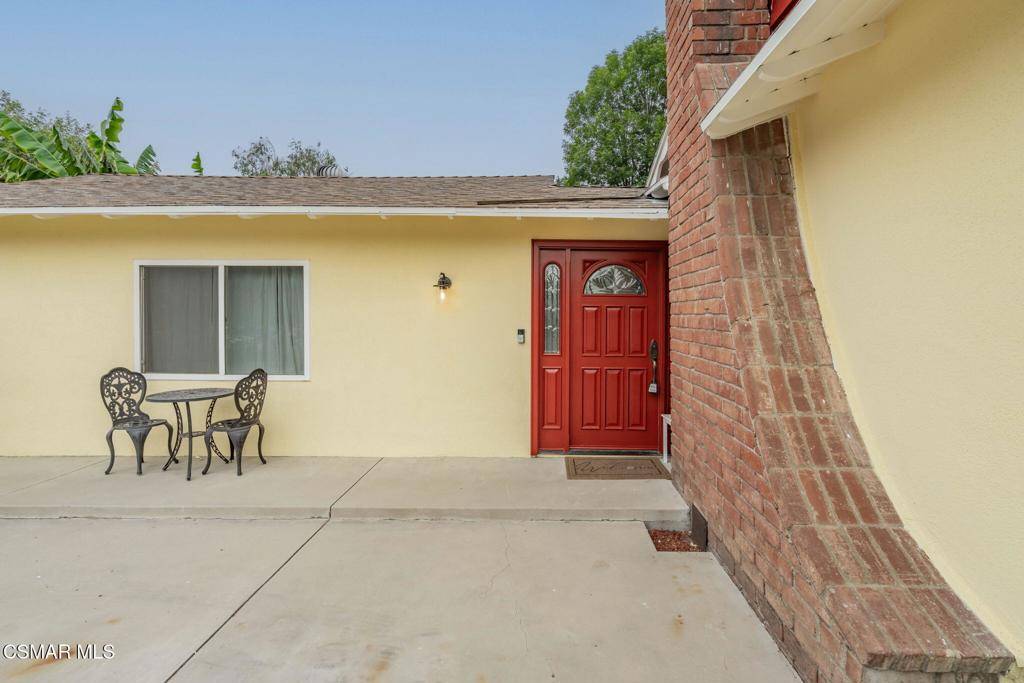 Woodland Hills, CA 91367,22637 Mariano ST