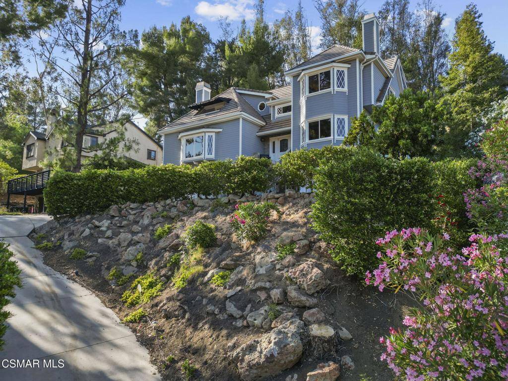 Agoura Hills, CA 91301,1561 Lookout DR