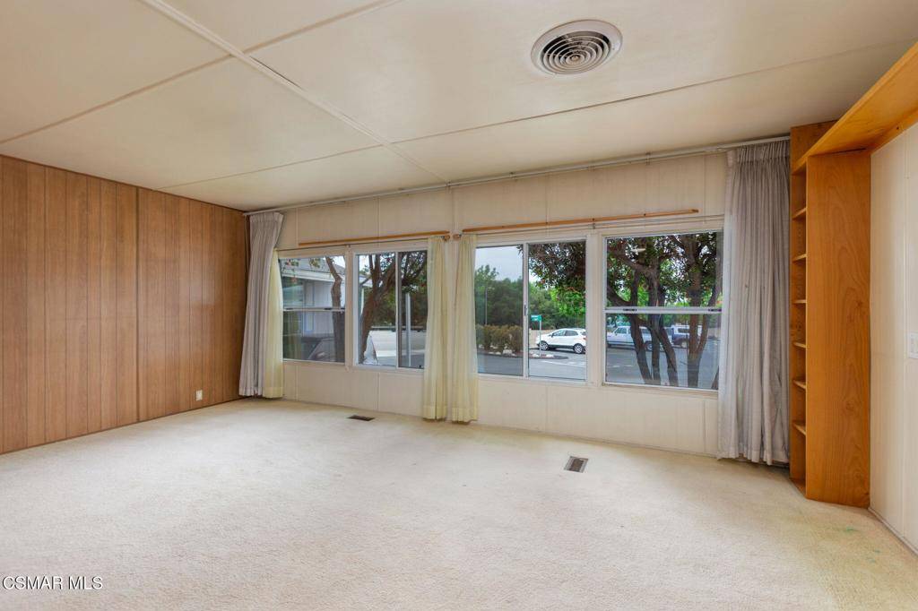 Thousand Oaks, CA 91320,106 Madonna LN