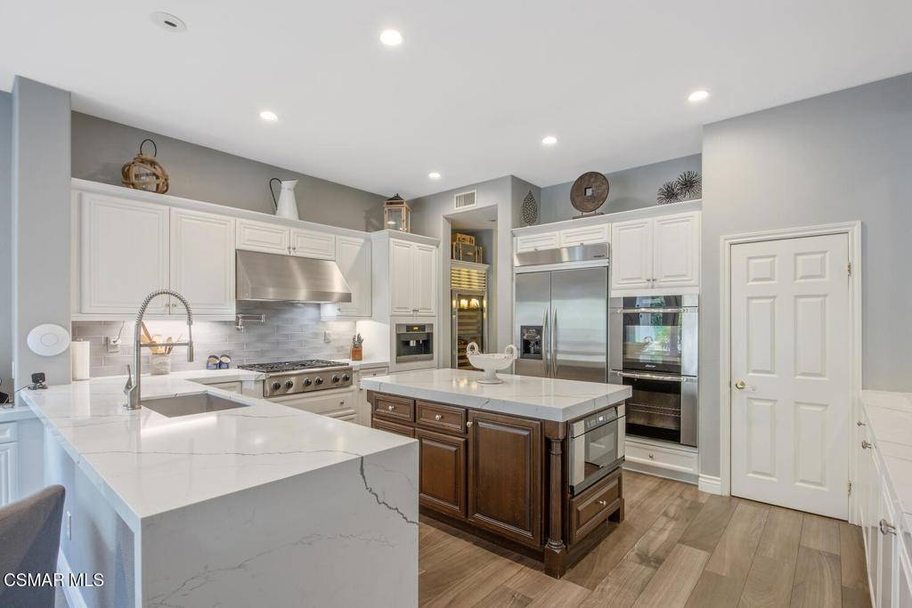 Newbury Park, CA 91320,5419 Via Olas
