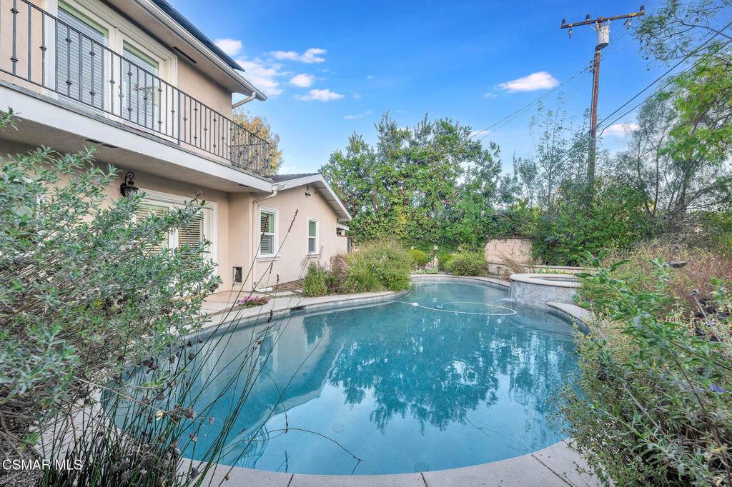 Thousand Oaks, CA 91362,1574 La Jolla DR