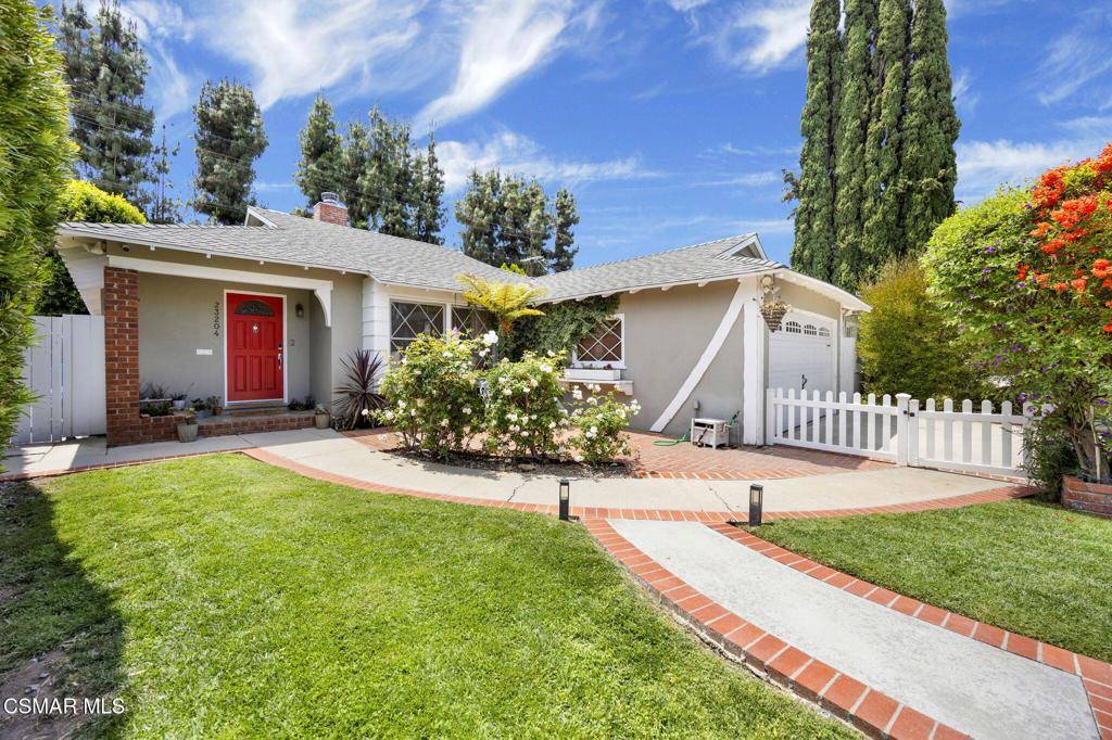 Woodland Hills, CA 91367,23204 Leonora DR