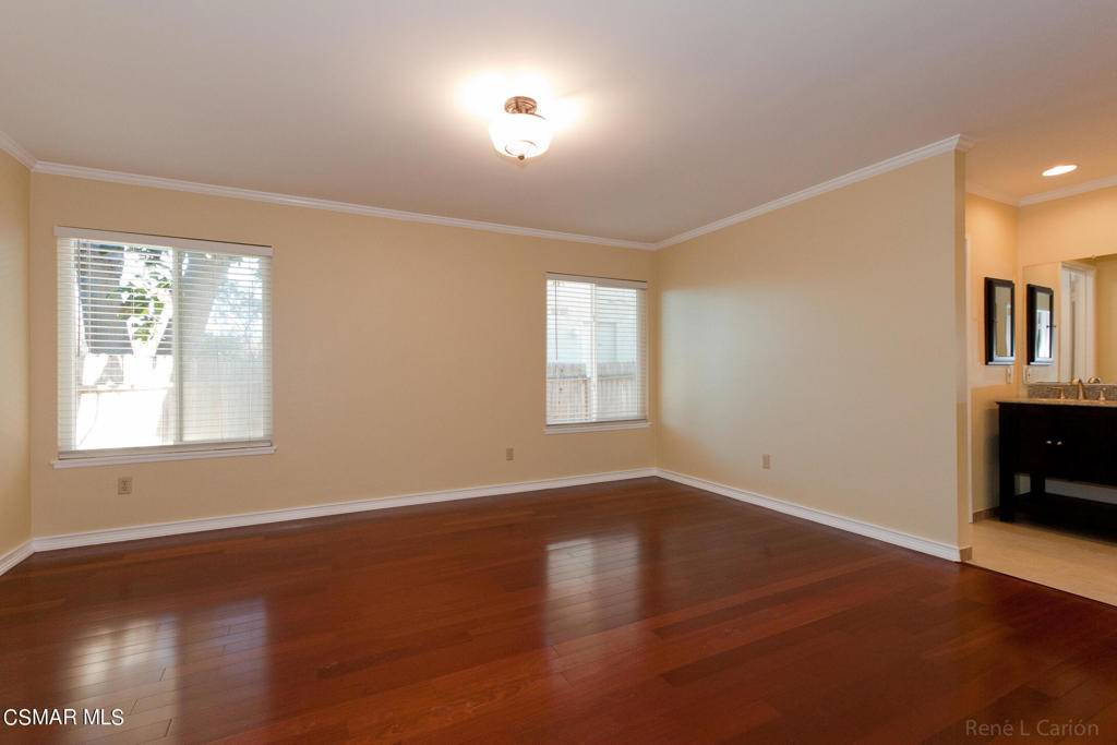 Thousand Oaks, CA 91362,2743 Rustic Glen DR