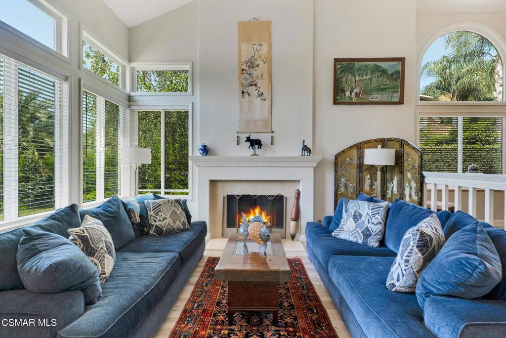 Thousand Oaks, CA 91362,1752 Bridle Oaks CT