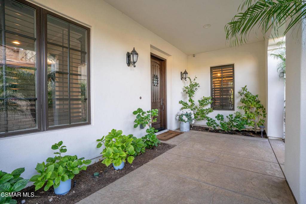 Newbury Park, CA 91320,5737 Via Bonita