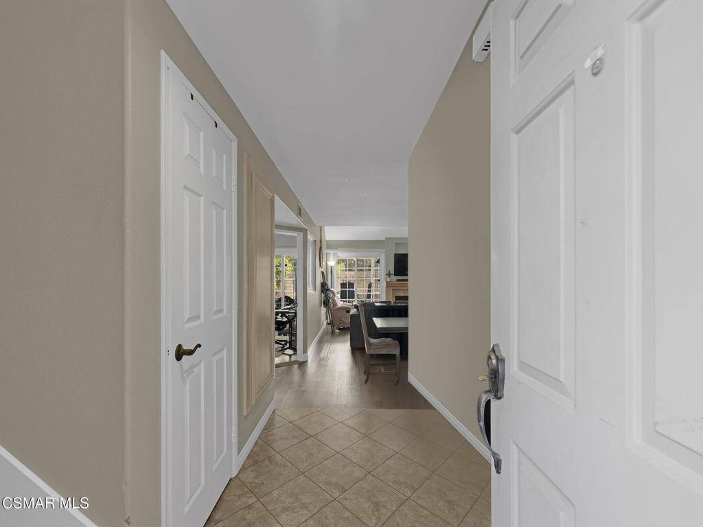 Simi Valley, CA 93063,6058 Nevelson LN