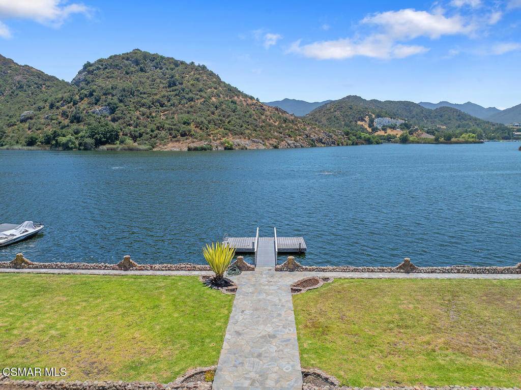 Westlake Village, CA 91361,800 Lake Sherwood DR