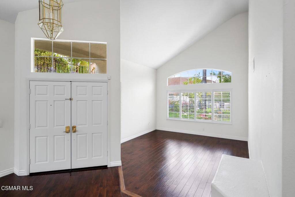 Oak Park, CA 91377,751 Trousdale ST
