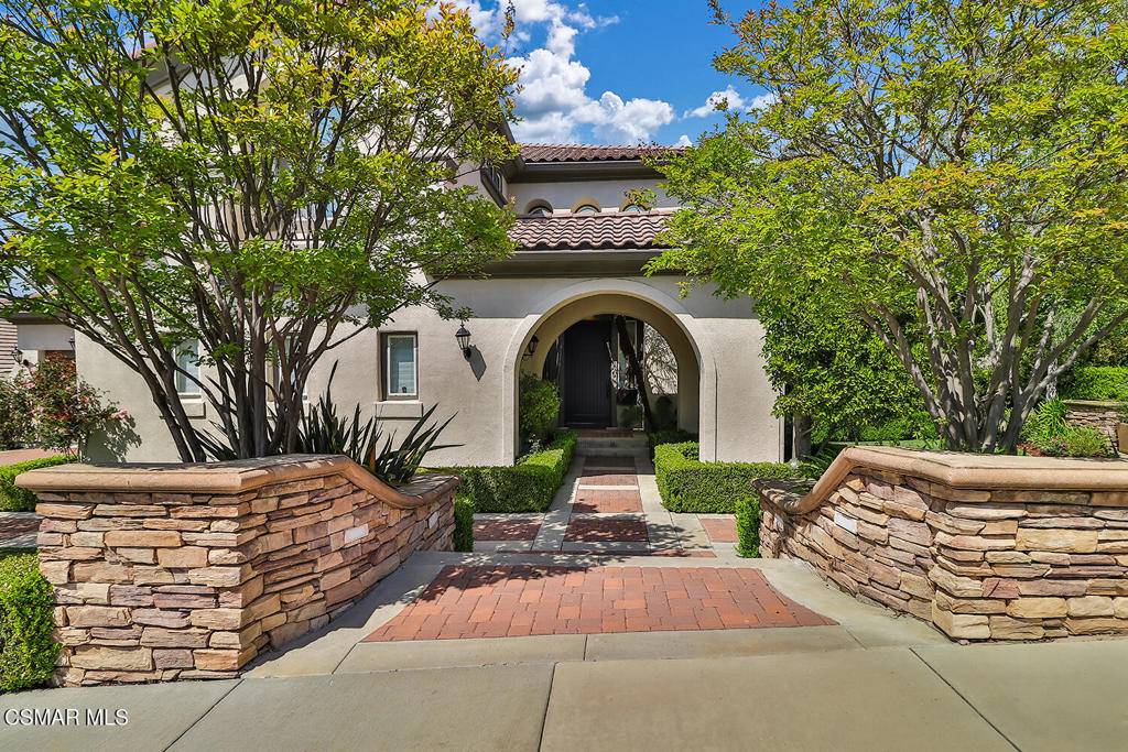 Westlake Village, CA 91362,2589 Featherwood ST
