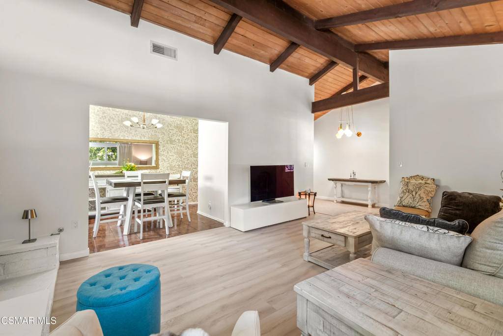 Woodland Hills, CA 91364,4230 Canoga AVE