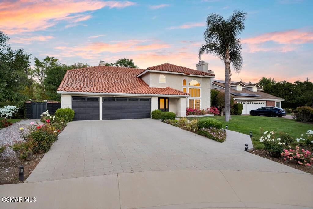 Agoura Hills, CA 91301,29504 Woodbrook DR