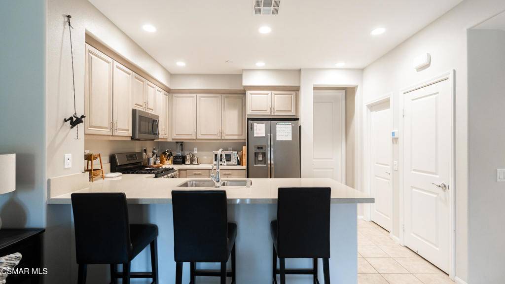 Camarillo, CA 93012,5057 Robles ST