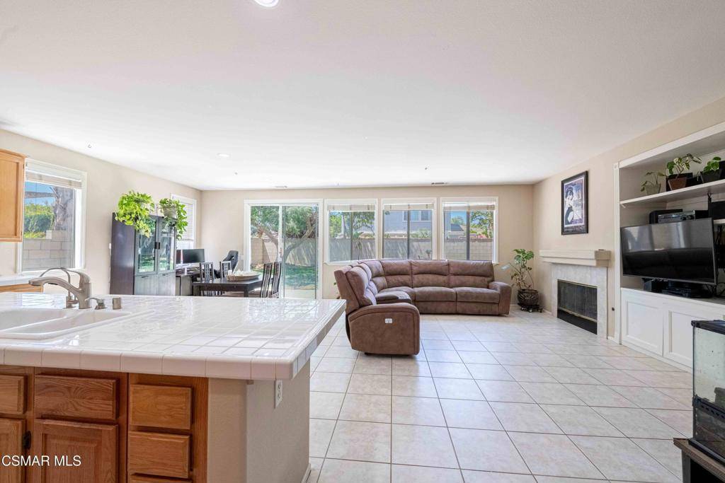 Oxnard, CA 93030,1633 Lola WAY
