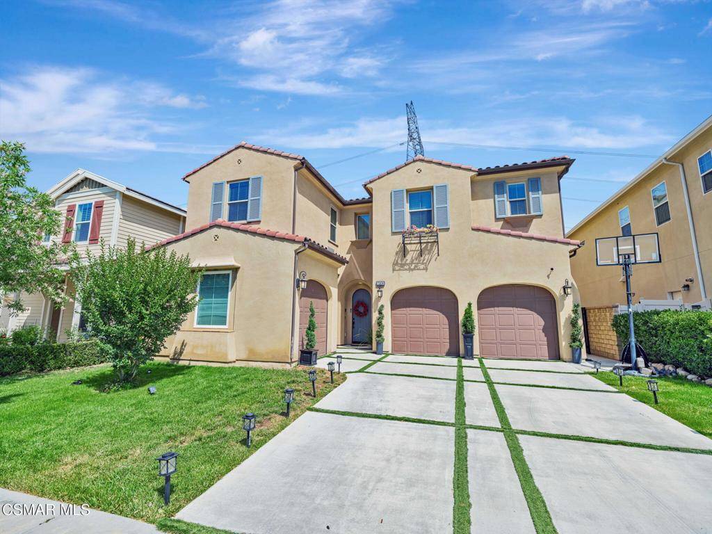 Saugus, CA 91350,27636 Camellia DR