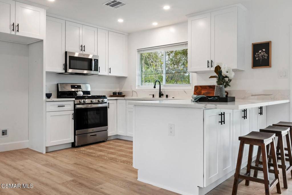 Newbury Park, CA 91320,3444 Cary CT
