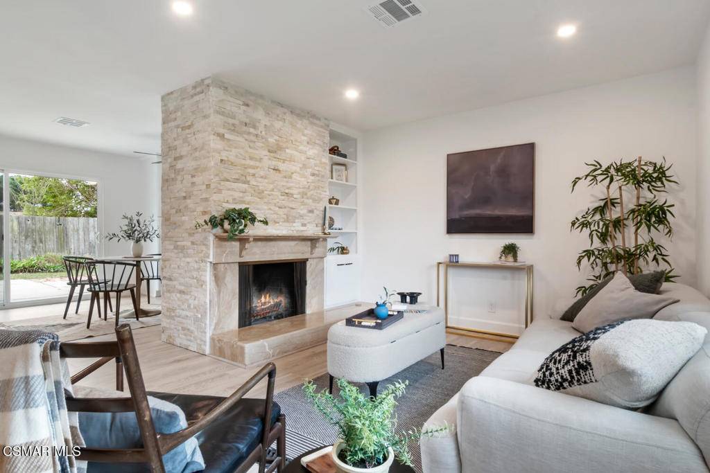 Newbury Park, CA 91320,3444 Cary CT