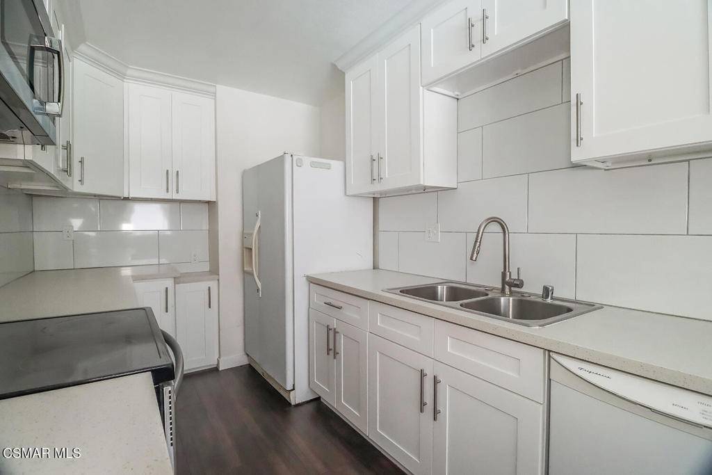 Encino, CA 91316,5349 Newcastle AVE #28