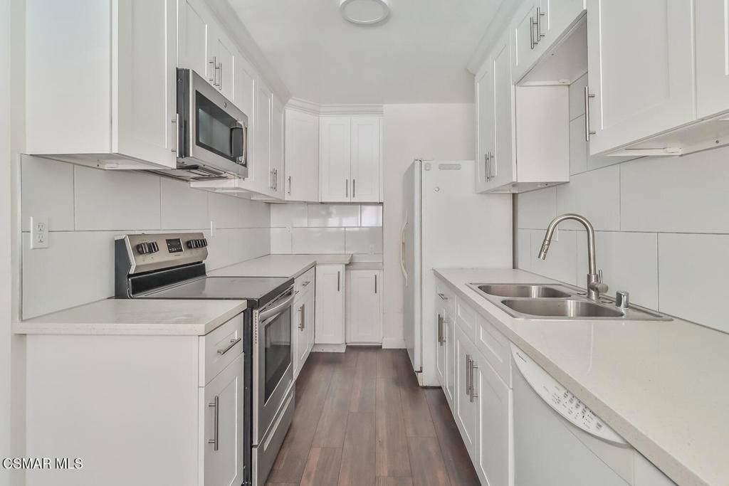 Encino, CA 91316,5349 Newcastle AVE #28