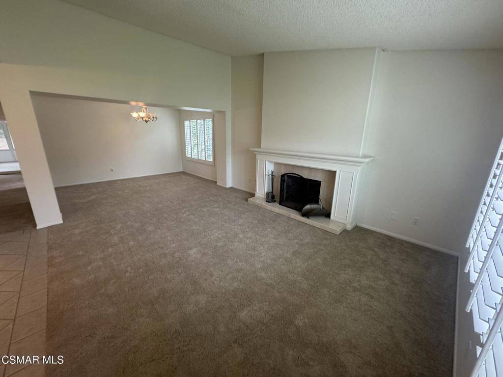 Simi Valley, CA 93063,6439 Hazel CIR