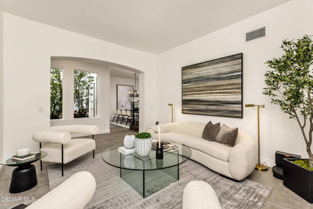 Oak Park, CA 91377,6072 Mandeville PL