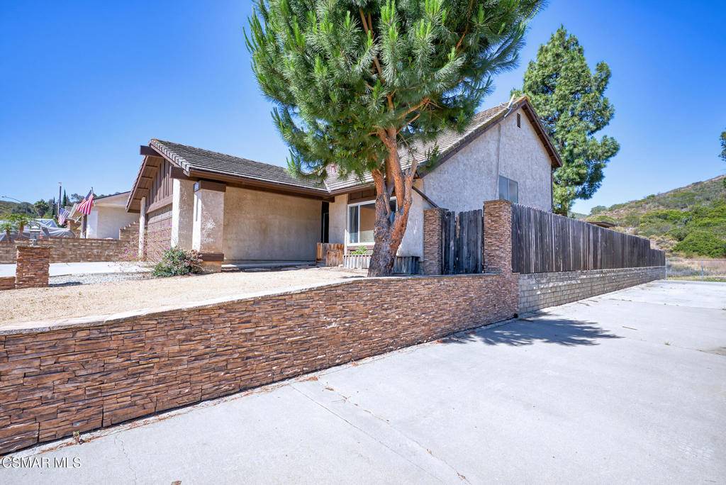 Newbury Park, CA 91320,77 Los Vientos DR