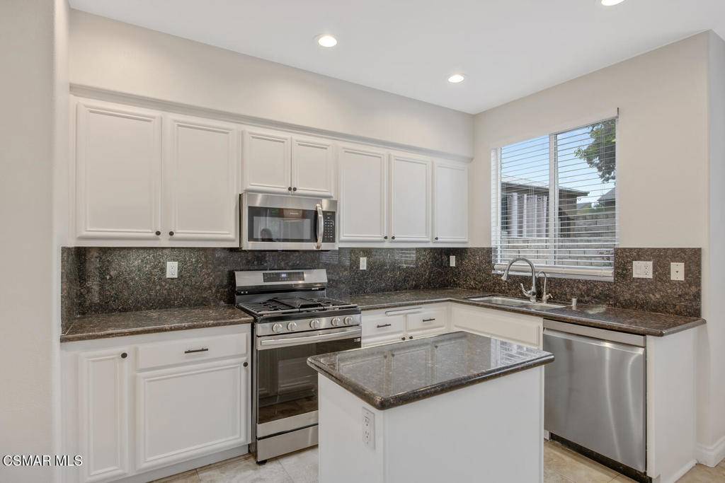 Simi Valley, CA 93065,1759 Watercrest WAY