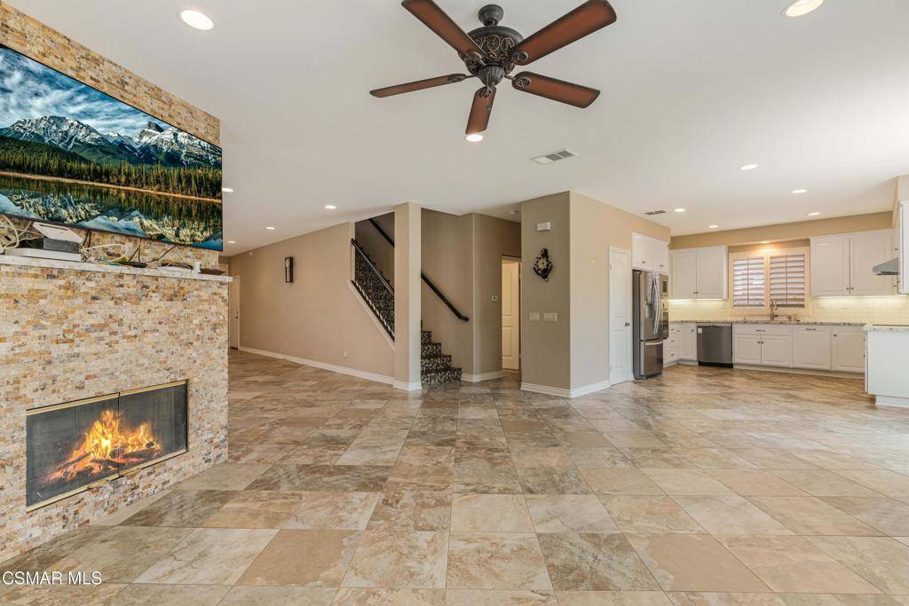 Simi Valley, CA 93065,236 Galway LN