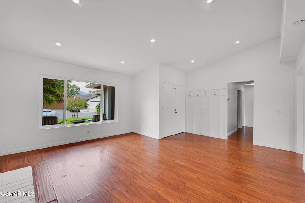 Newbury Park, CA 91320,1611 Amador LN