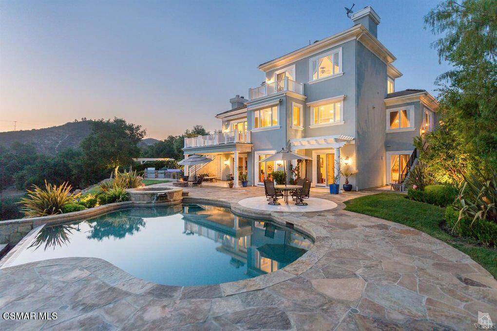 Lake Sherwood, CA 91361,252 David LN