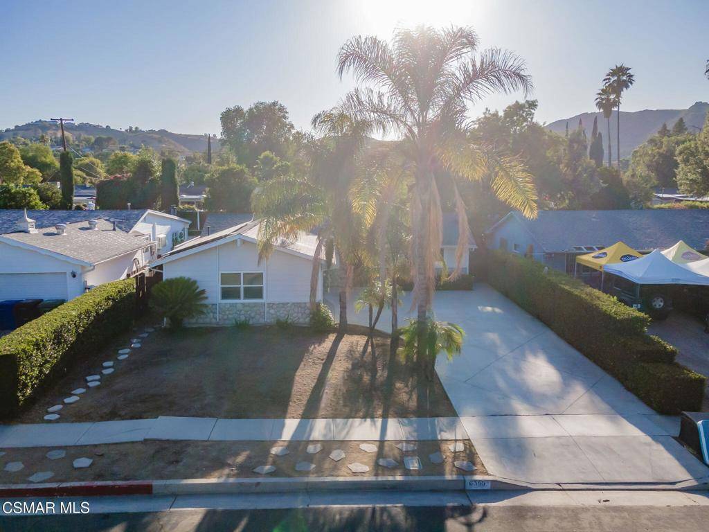 West Hills, CA 91307,6555 Debs AVE