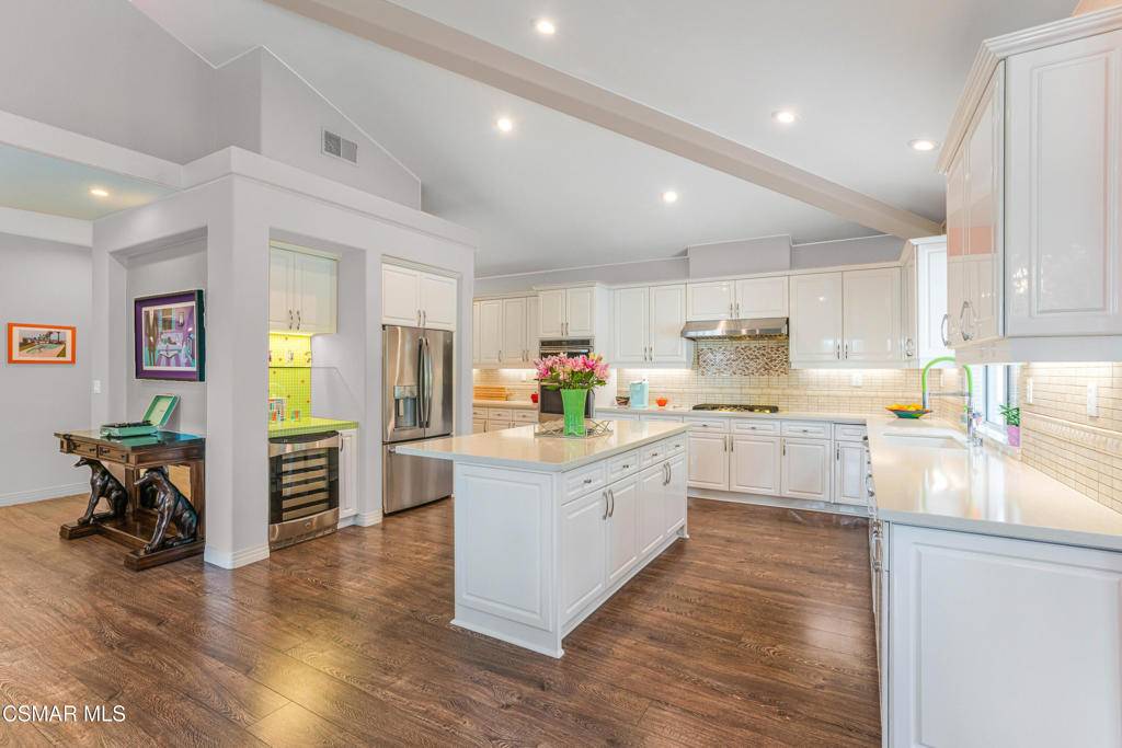 Thousand Oaks, CA 91362,775 Parmenter AVE