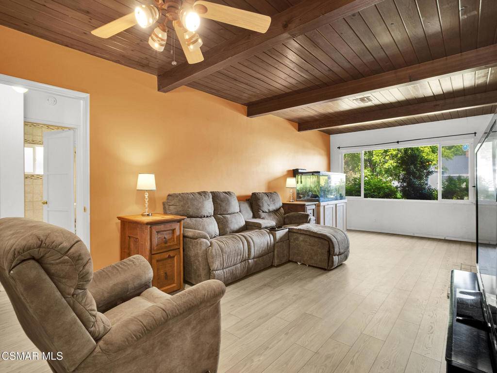 Lake Balboa, CA 91406,6651 Densmore AVE