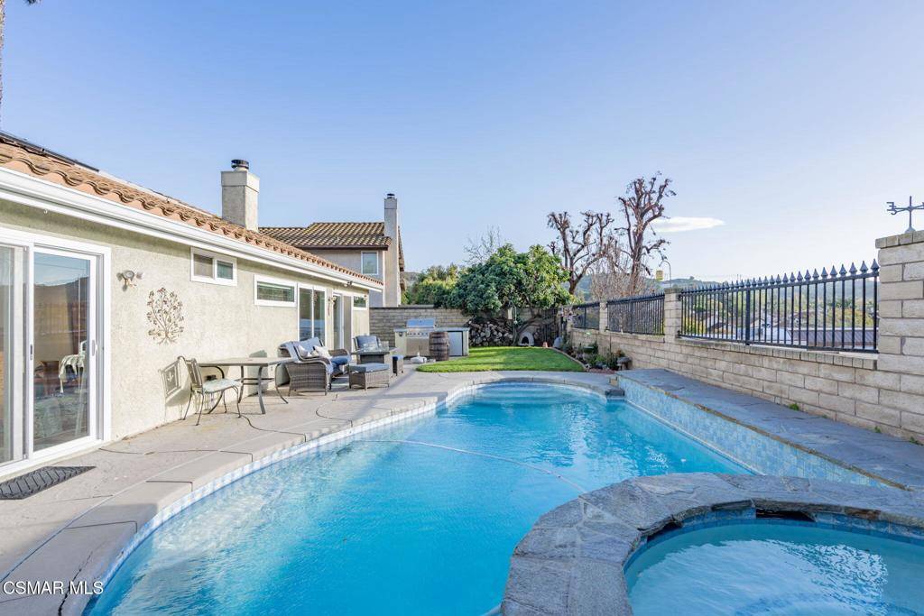 Moorpark, CA 93021,4175 Shady Point DR