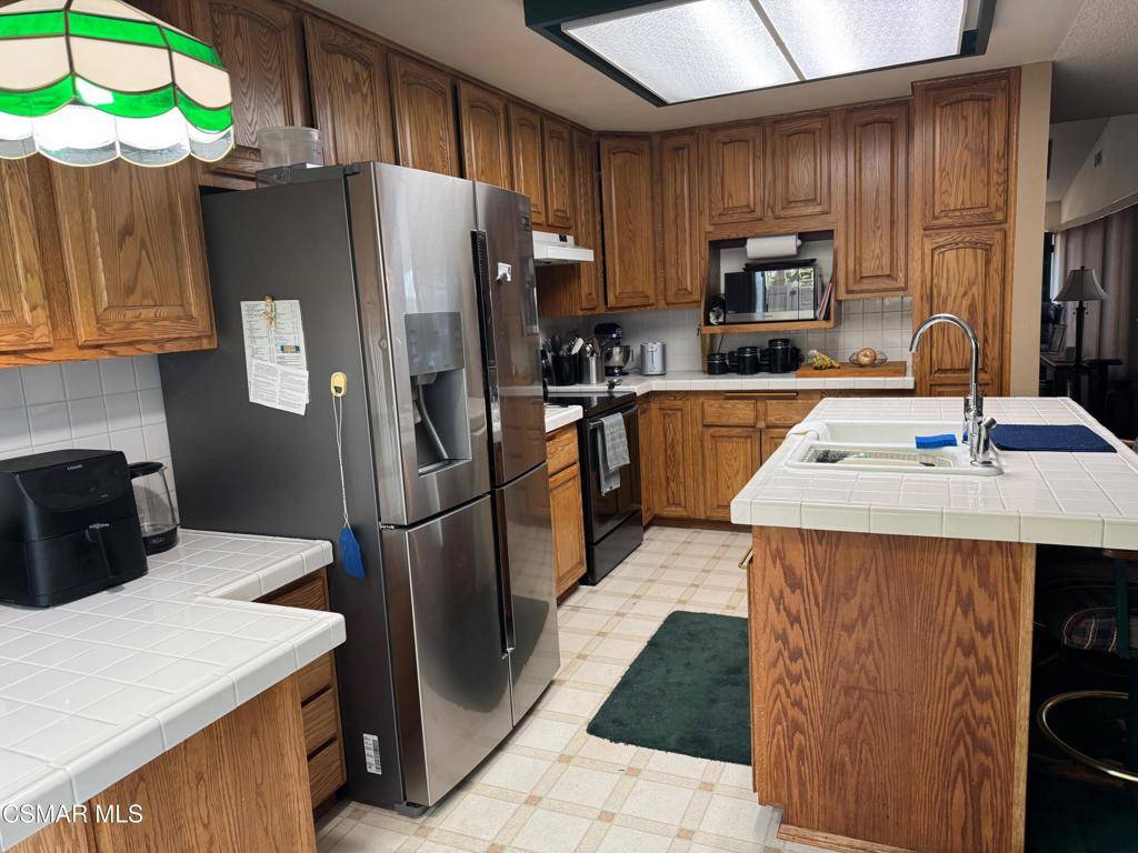 Chatsworth, CA 91311,22261 James Alan CIR